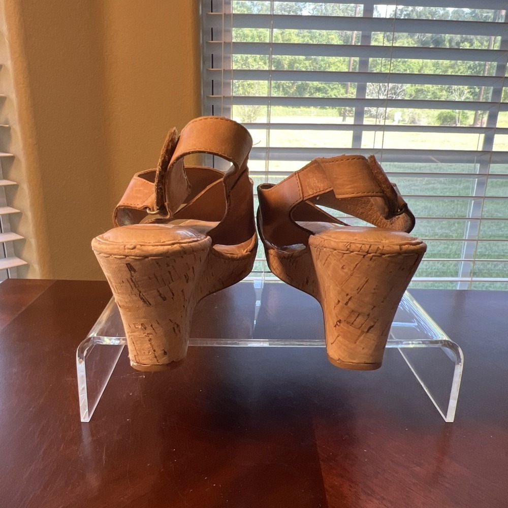 Born Tan Leather Cork Wedge Sandals Women Sz 9 Boho F19641 Comfort High Heel - Picture 2 of 10